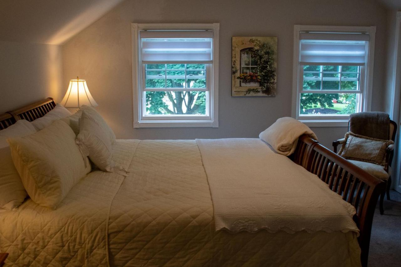 Upper Canada Coach House Niagara-on-the-Lake Екстер'єр фото